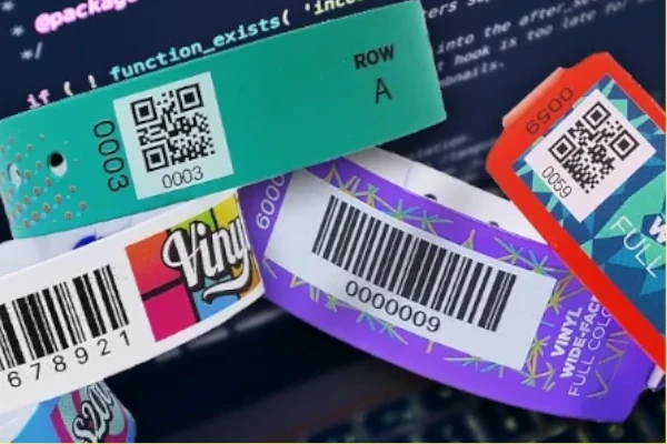 Bracelet plastique vinyle personnalisé exemple