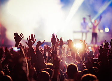 Les bracelets RFID en tissu : La révolution des festivals