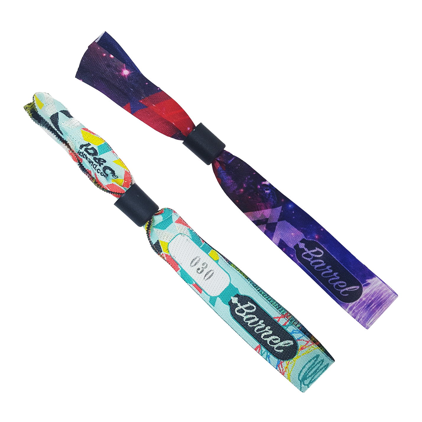 2 bracelets en tissu personnalisé sur fond blanc